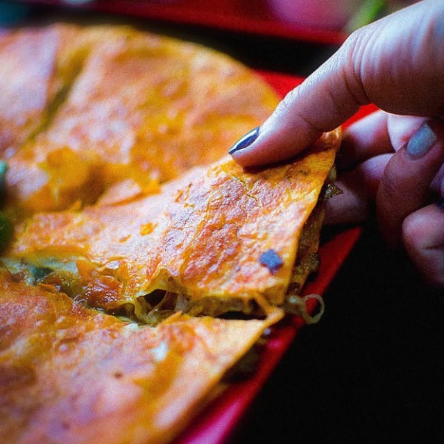 Quesabirria Pizza.